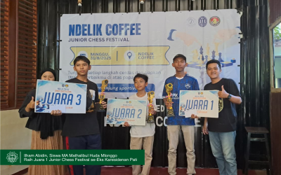 Ilham Abidin, Siswa MA Mathalibul Huda Mlonggo Raih Juara 1 Junior Chess Festival se-Eks Karesidenan Pati